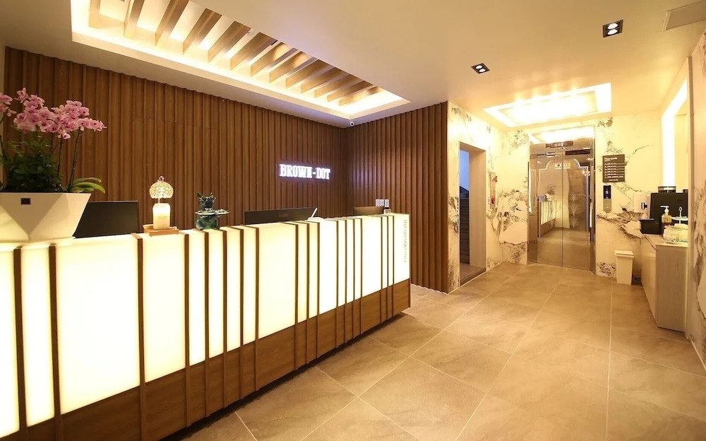 Brown Dot Hotel Sinan