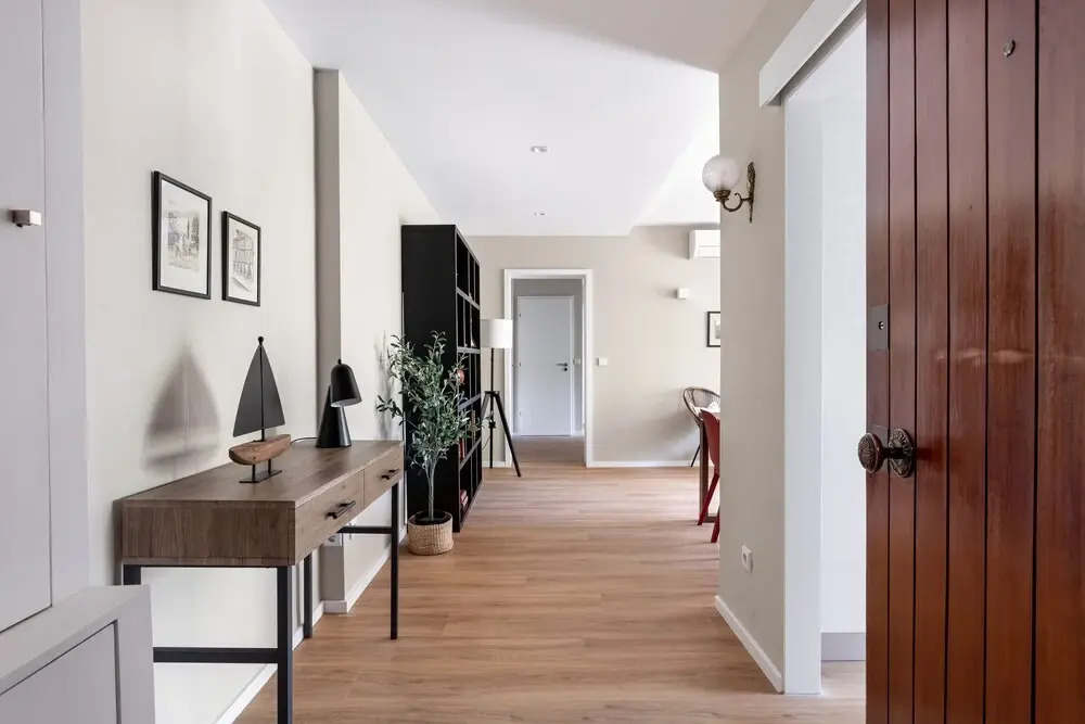 JOIVY Stunning 2-Br Flat W/Balcony In Porto