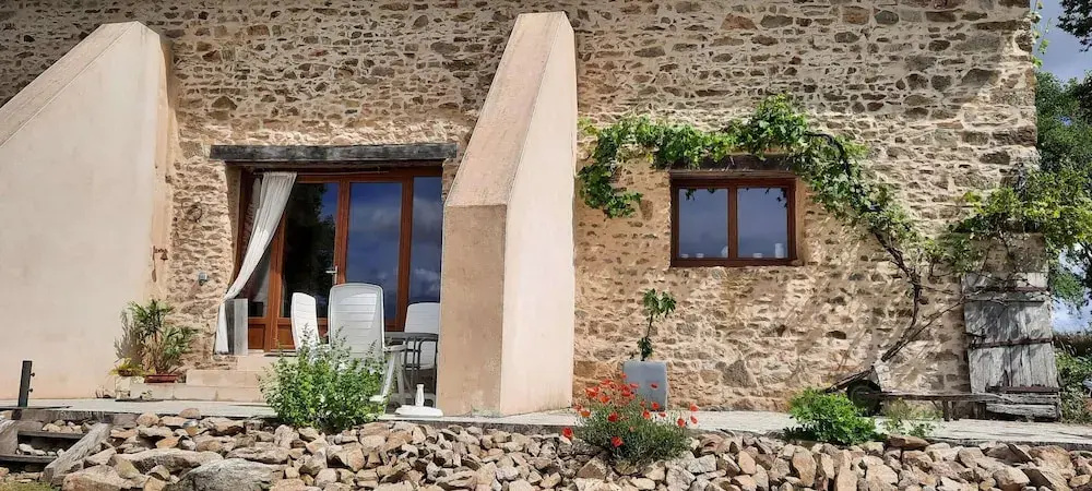 Holiday Home in Haute-vienne Near Nature Park