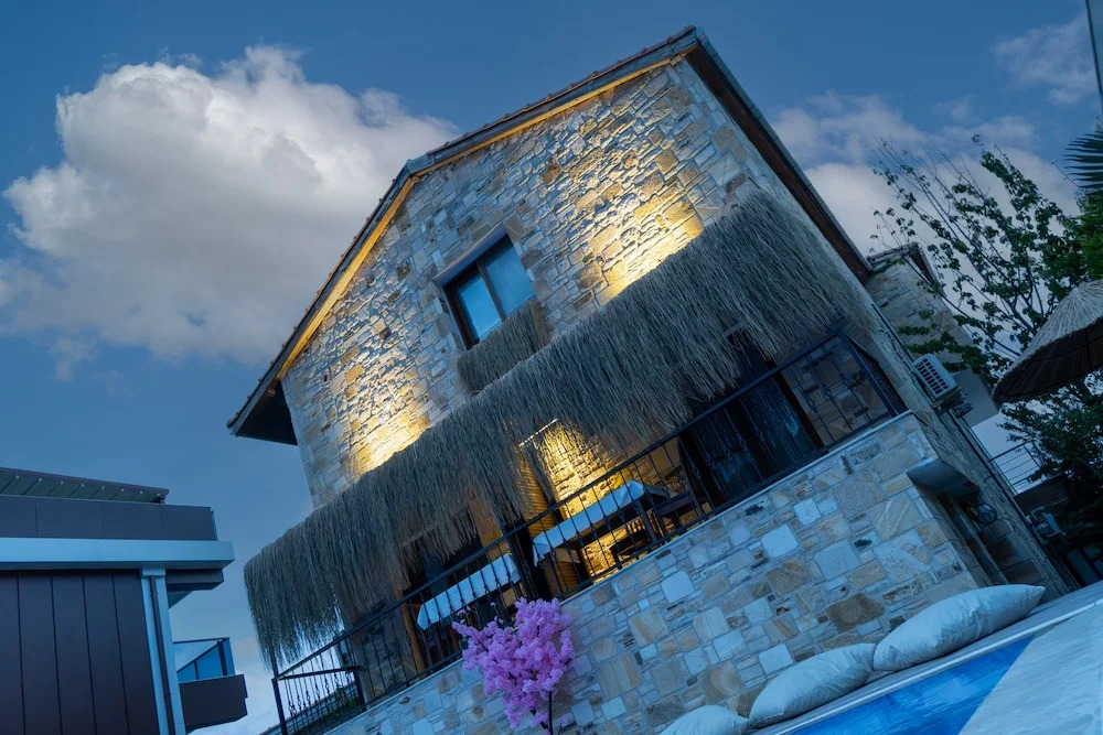 Stone House Foça Otel