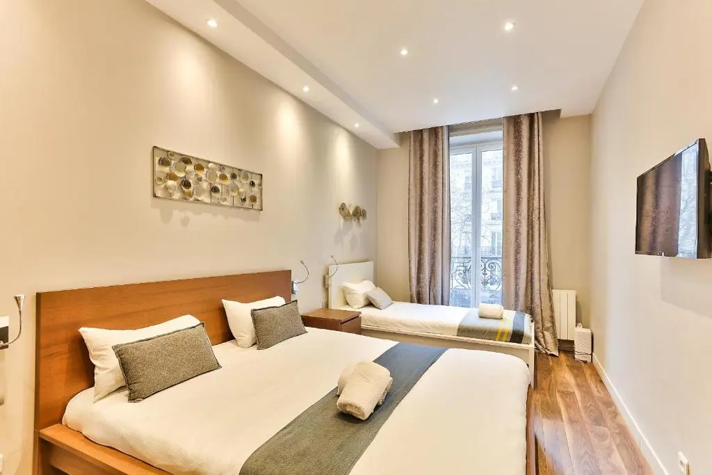 57 - Luxury Parisian Home Sebastopol 1