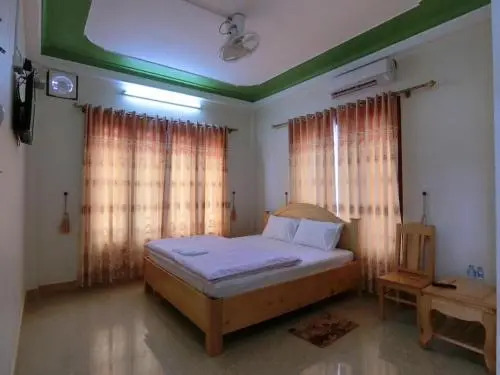 Phoudy 2 Guesthouse