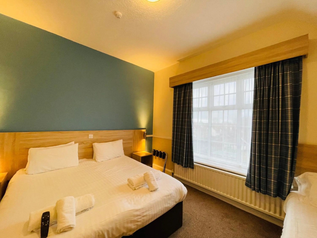 North Shore Hotel