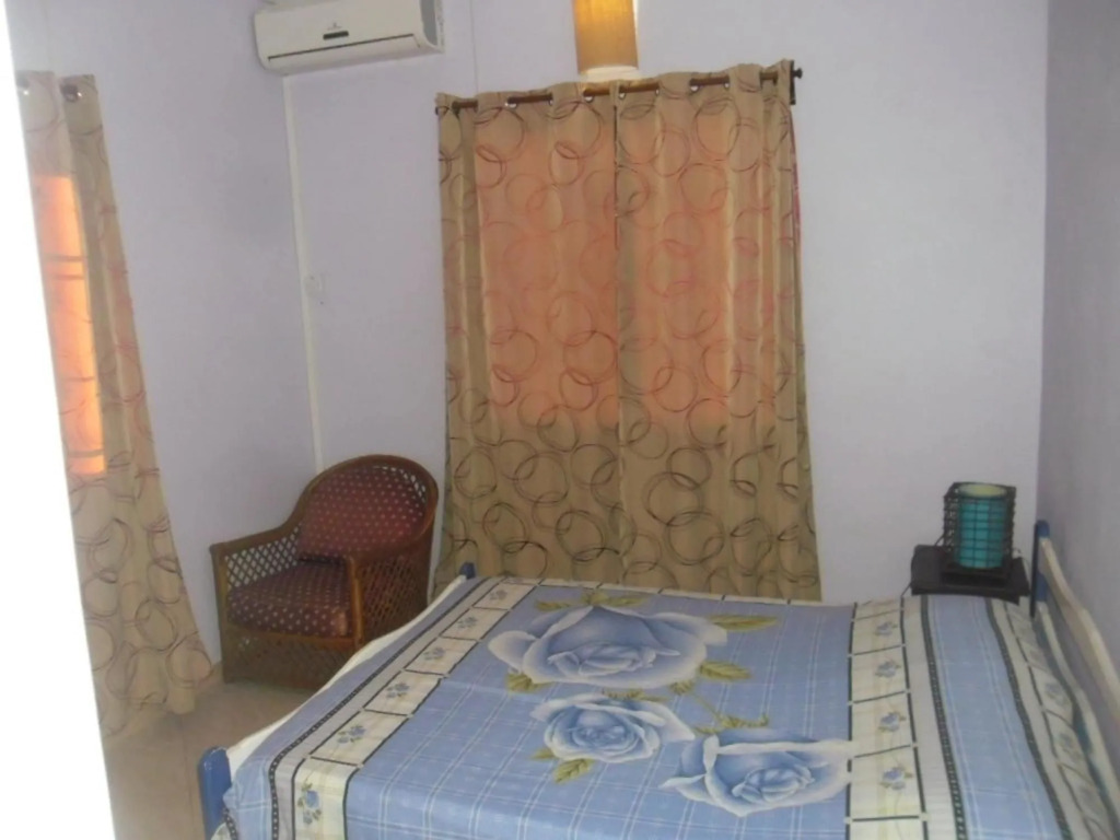 Villa With 6 Bedrooms in Pereybère, With Wonderful Mountain View, Priv