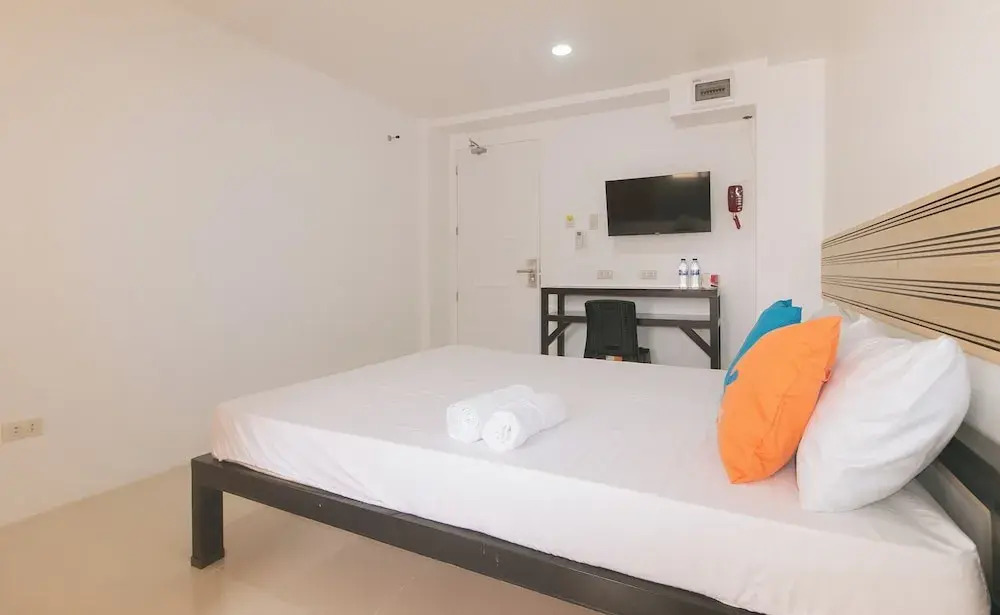Sans Hotel near Enchanted Kingdom Santa Rosa Laguna