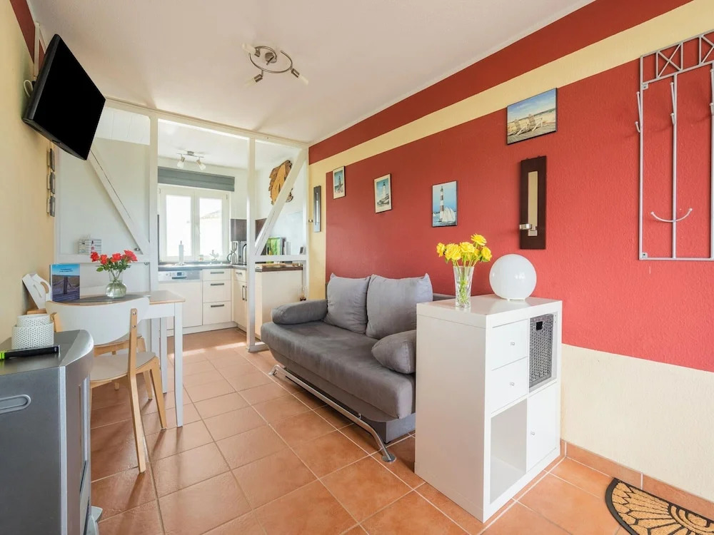 Snug Bungalow in Insel Poel Germany near Beach