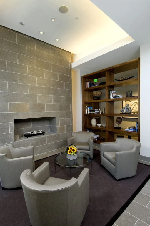Global Luxury Suites at China Town