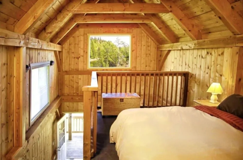 Best Coast Cabin