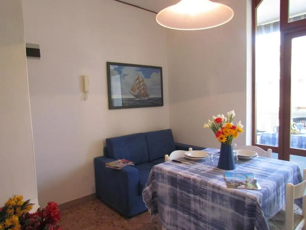 Comfy seafront apartment-Beahost