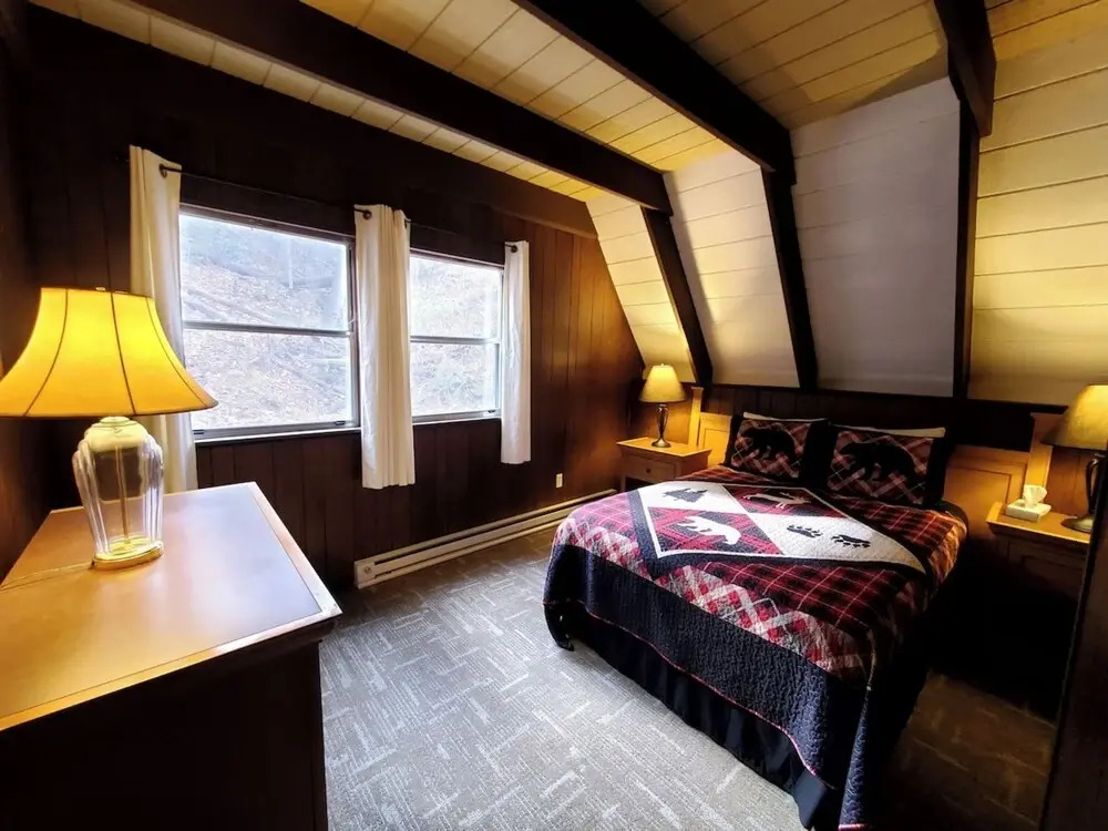 Mountain Getaway - Hidden Creek Chalet