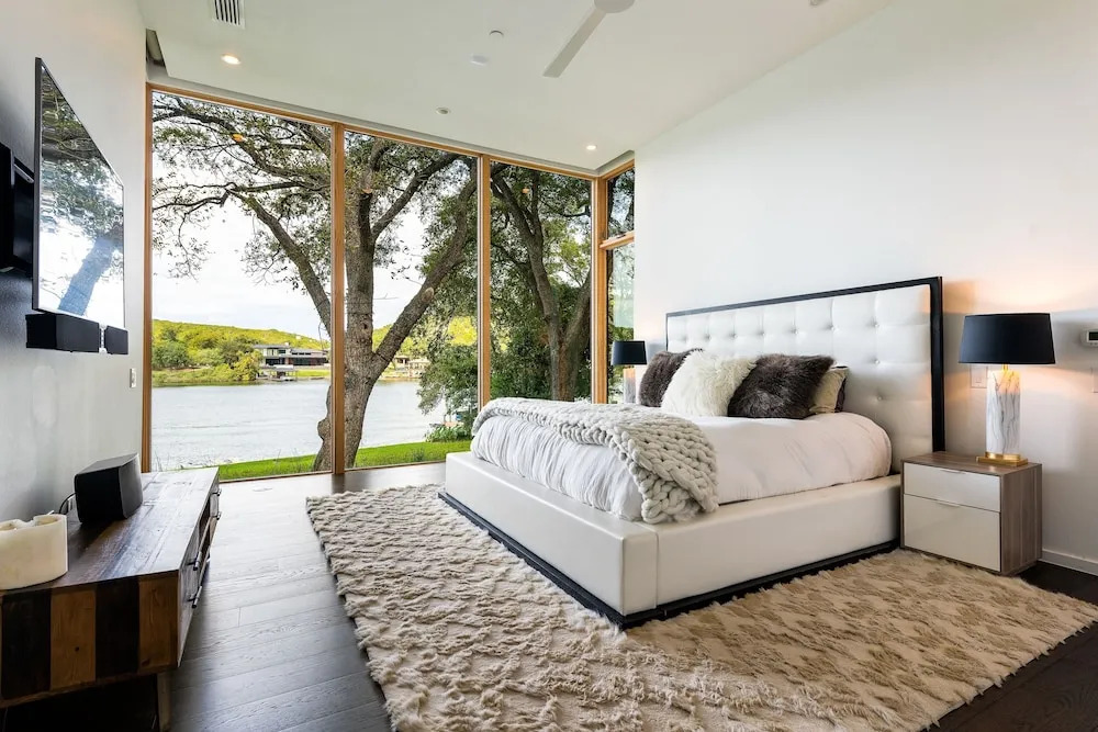 The Arrive Stillwater Estate On Lake Austin 3 Bedroom Estate