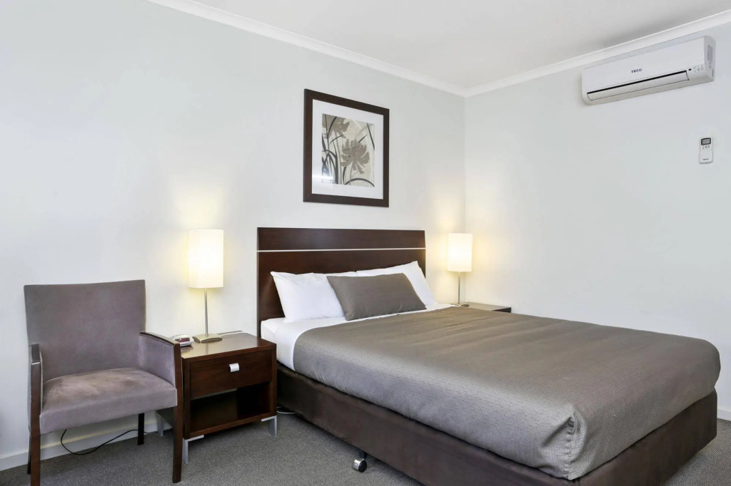Elm Tree Motel