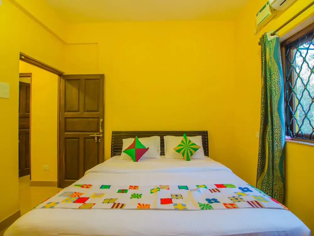 OYO 12998 Home Modern 2BHK Merces