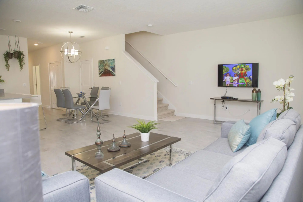 Amazing 5Bdr at ChampionsGate 11 miles from Disney