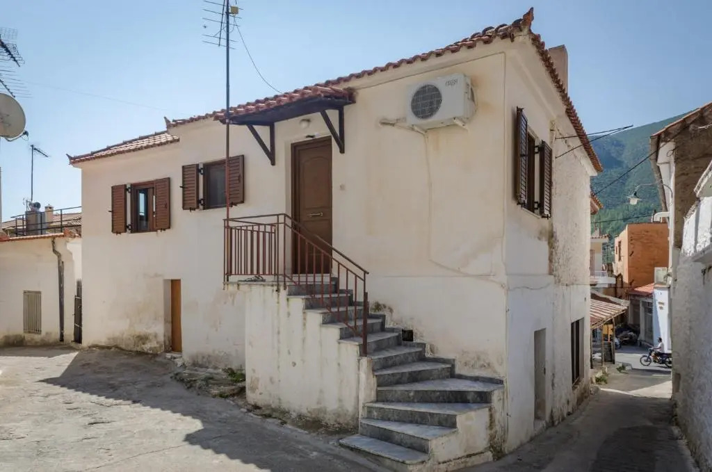 Zakkas House