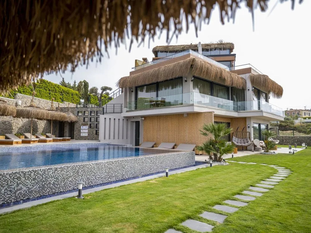 Cesme Sarezya Luxury Boutique Hotel