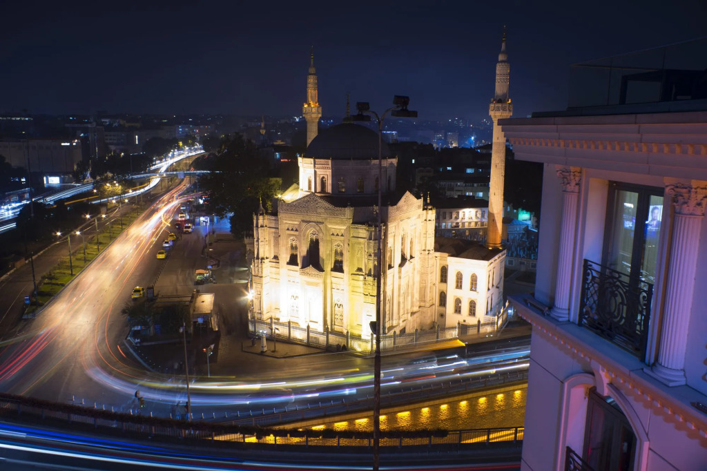 Parmada Hotel