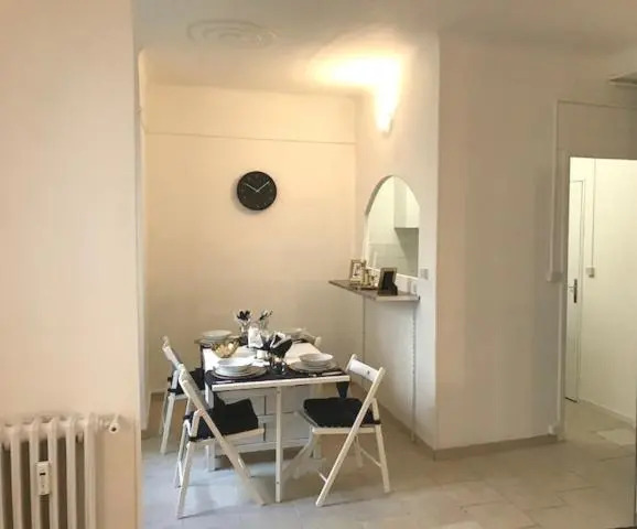 38 Rue Papety