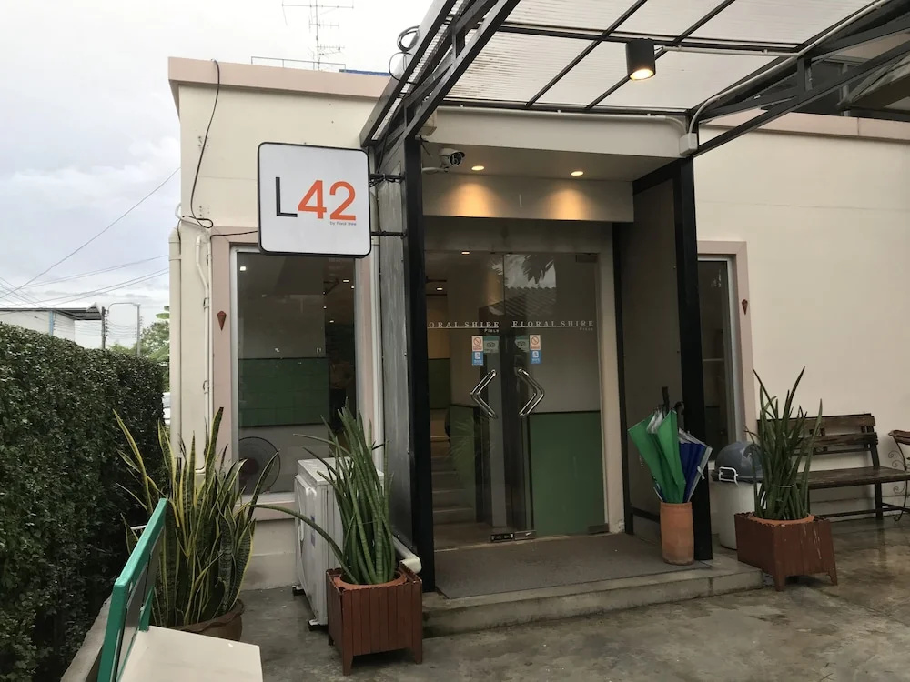 L42 Hostel Suvarnabhumi Airport
