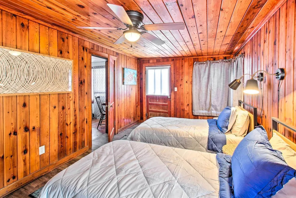 Pet-friendly Hot Springs Abode < 1 Mi to Dtwn