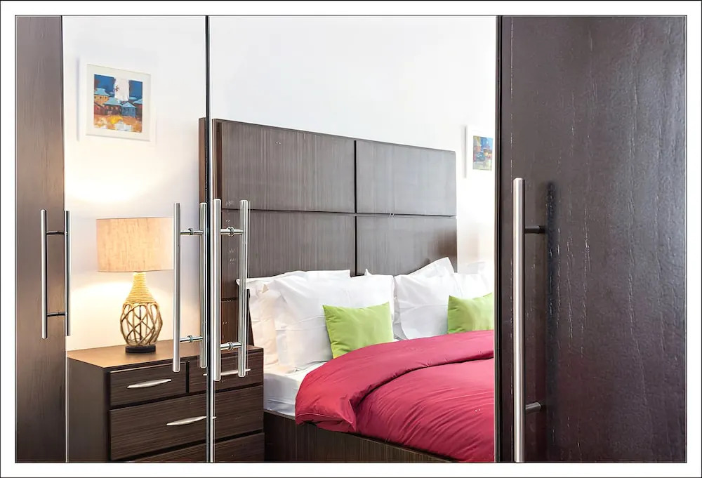 Amara Suites Landmark Towers