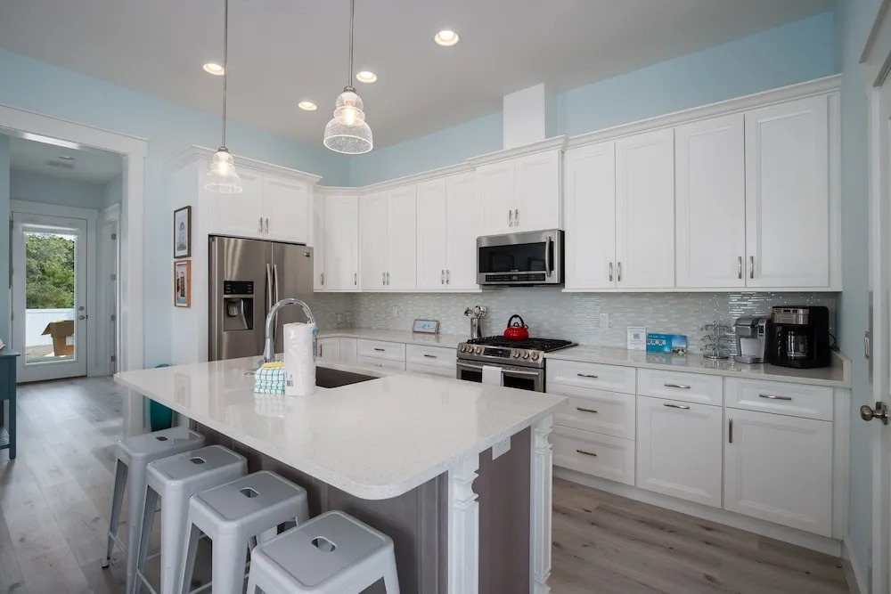 225 Sands St Stella Marina