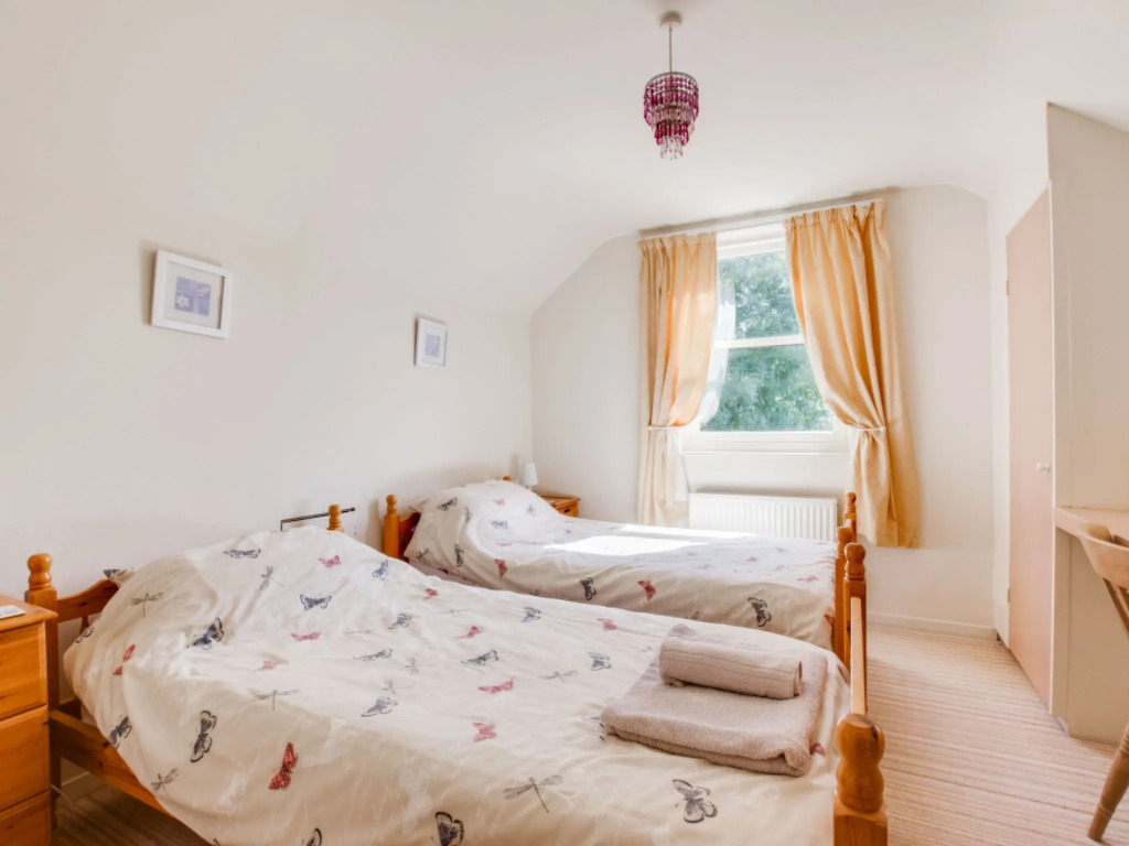2 Bed in St Davids oc-30269
