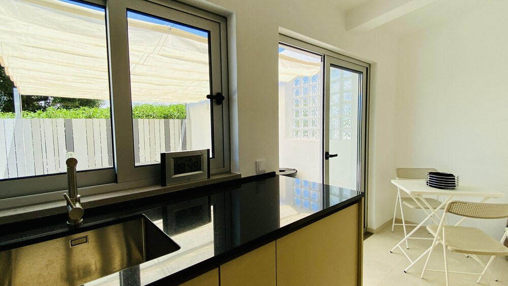 Moderna - Private Pool - 8 Guests - Quarteira