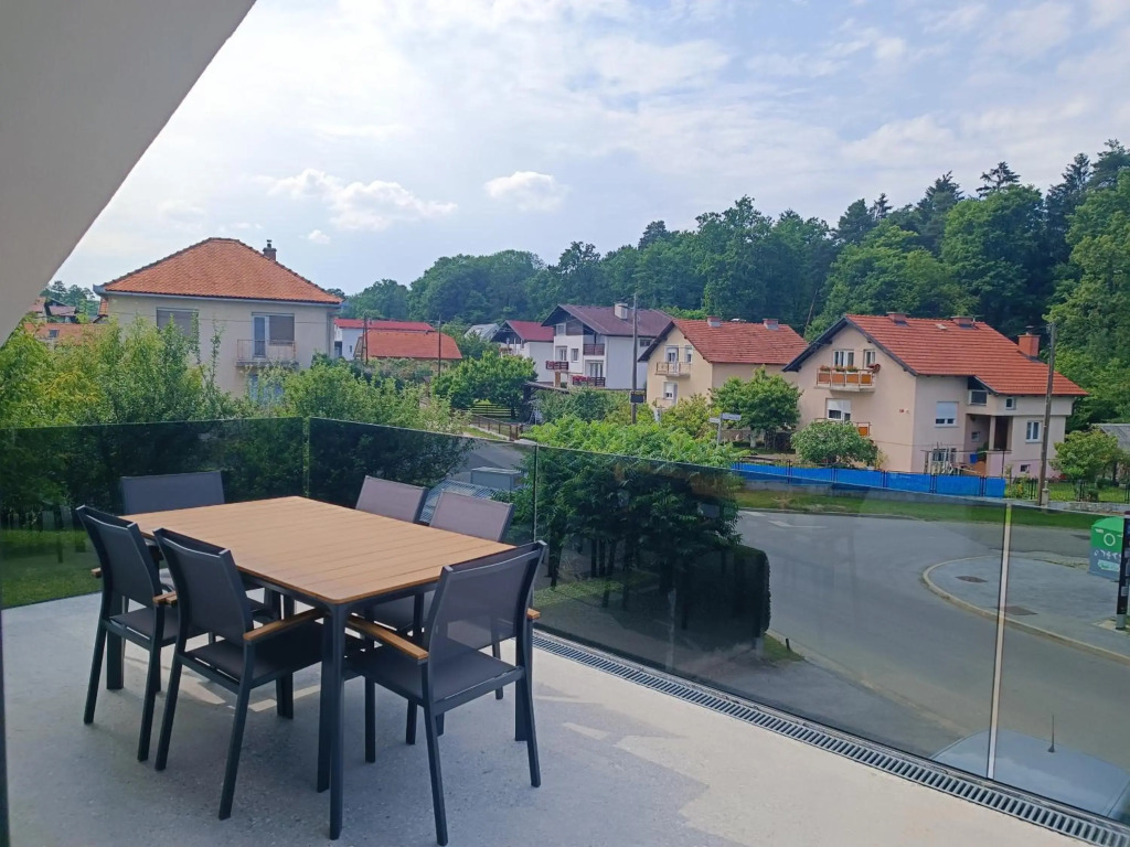 Luxury Family Apartment with Terrace FRIGO