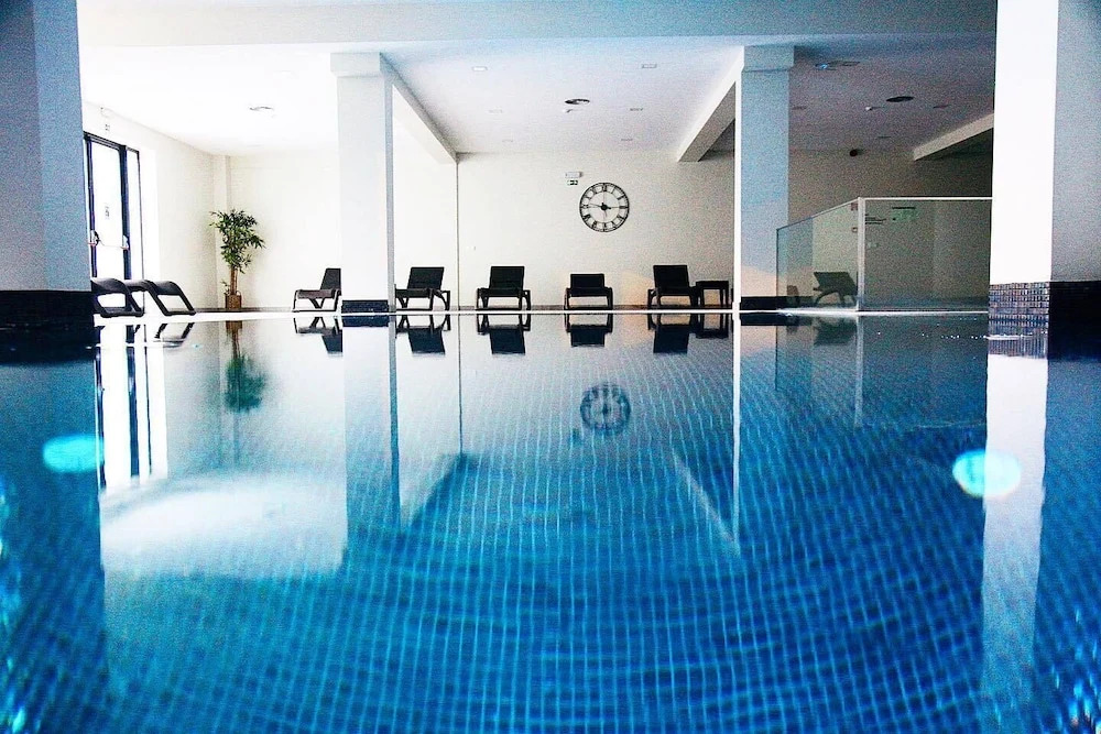 Calamar Hotel