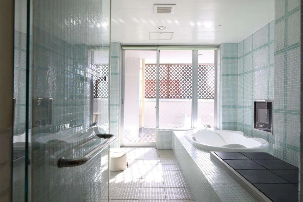 C-HOTEL affetto