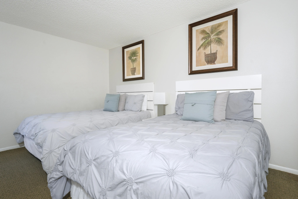 Parc Corniche Condominium Suites