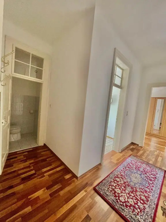 Downtown Chic Apartment Graz - Top 8 self check-in