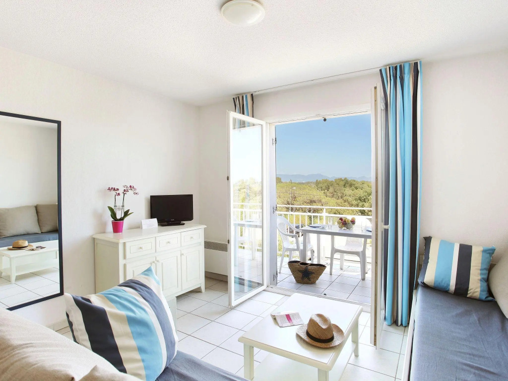 Comfortable apartment with a dishwasher, beach at 2.5 km.