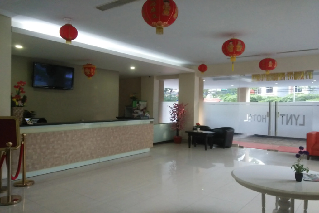 Sans Hotel Lynt Makassar