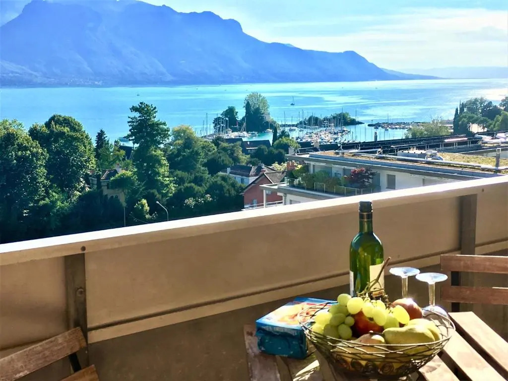 Family Apartment with Lake View | 73