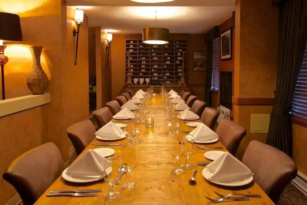 Mountain Side Hotel Whistler by Executive