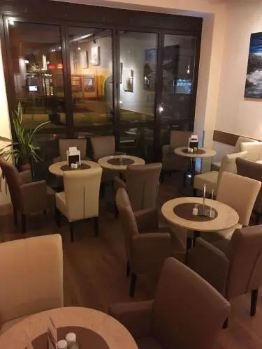 Kunstcafe Rooms