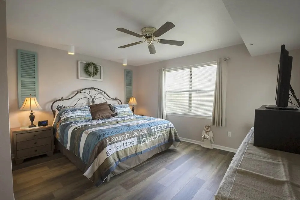 Perfectly On Pointe 3 Bedroom Condo by Redawning