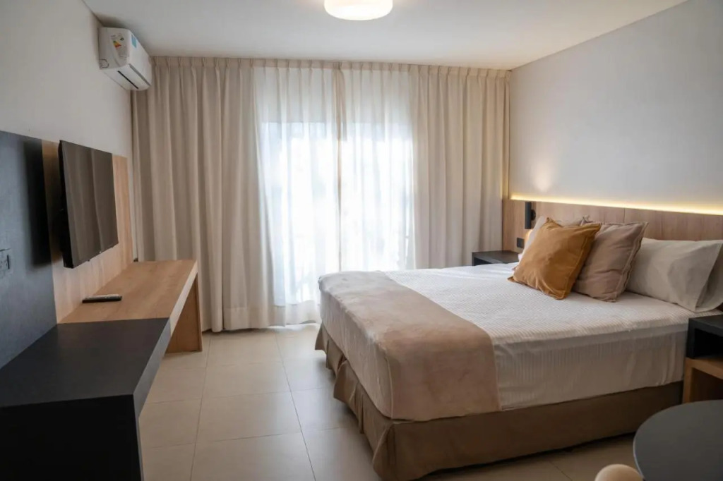 Urbana Suites