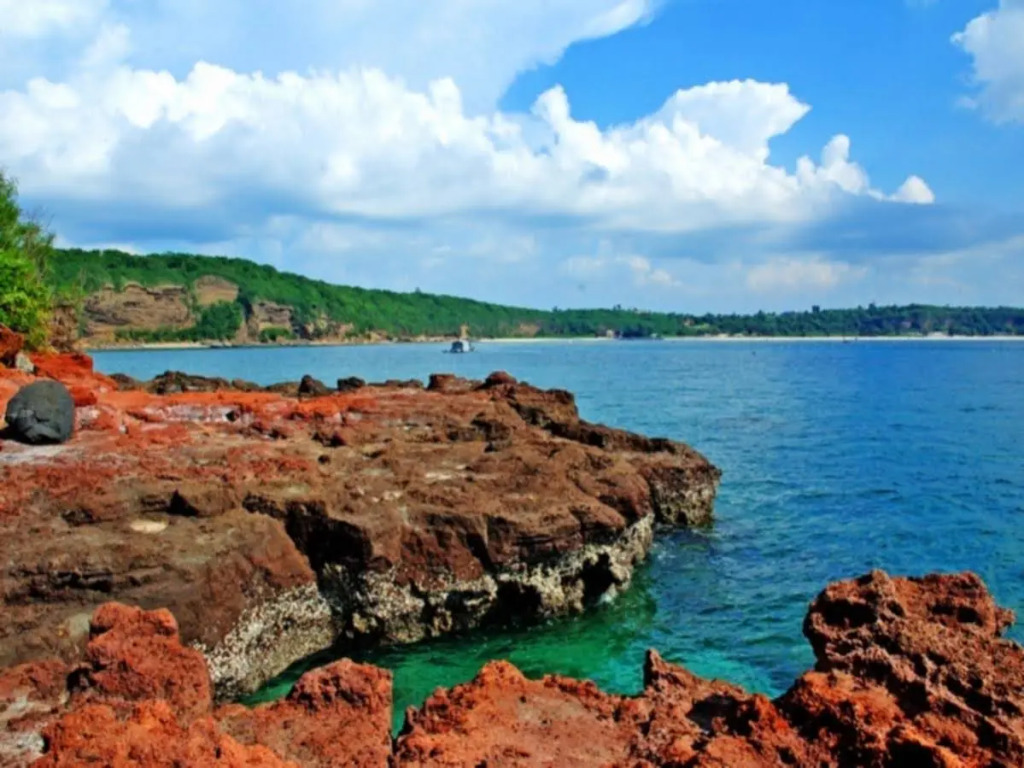 Beihai Weizhou Island Wanjiadenghuo Inn