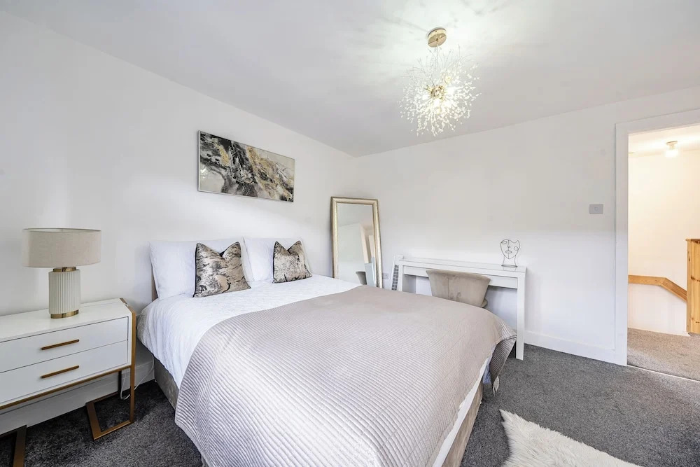 2 Bed Apartment Sleeps 3 -smart Tv -private Garden