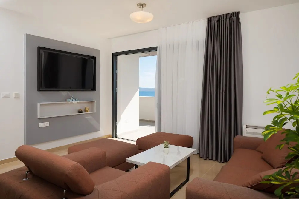 Villa Four Brothers - Penthouse Suite