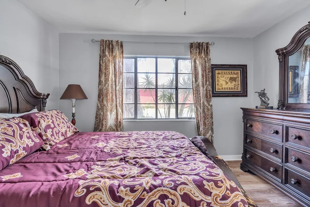 Downtown Single Family Modern Bungalow Close To Beaches And Dining 2 Bedroom Home by RedAwning
