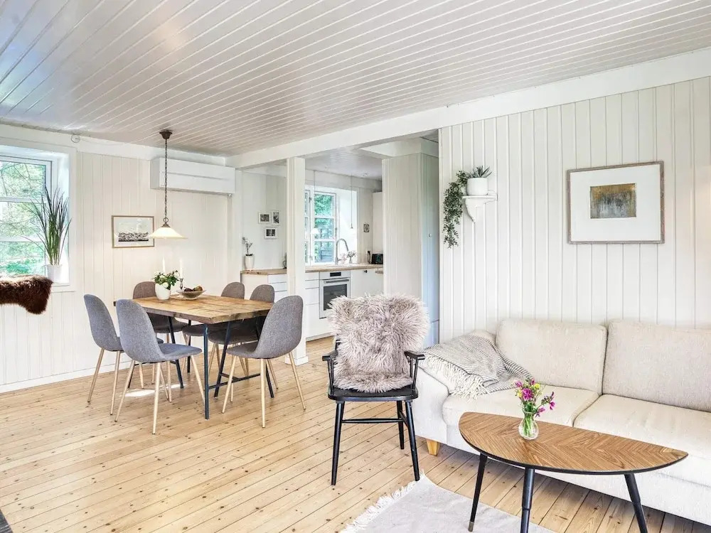 6 Person Holiday Home in Melby