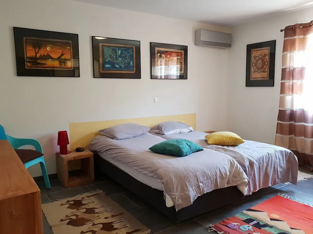 Modern Villa in Montbrun-des-Corbieres with Private Pool