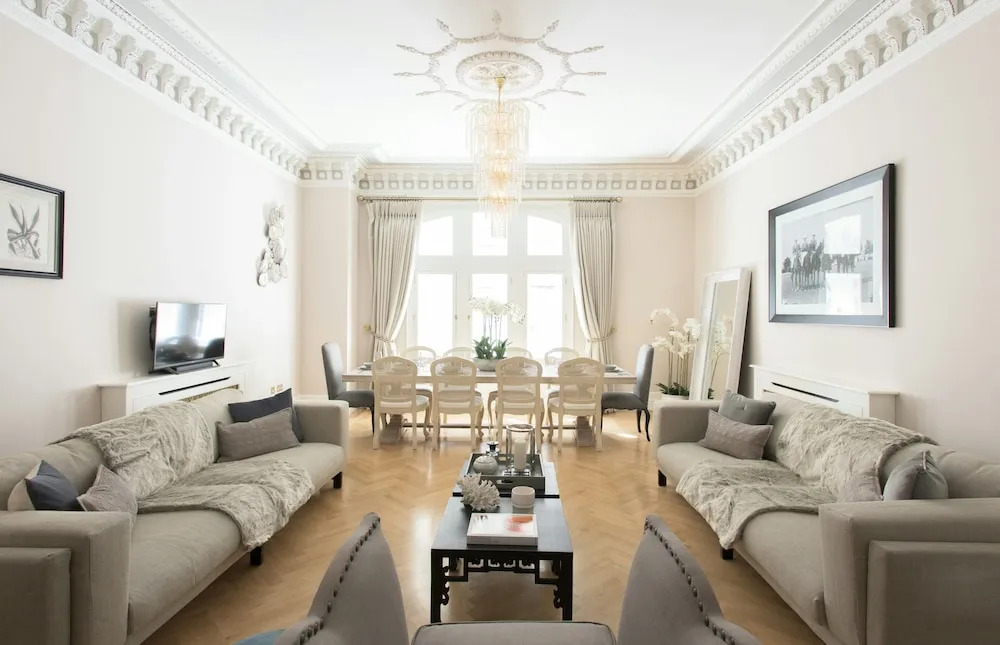The Luxe Whitehall Duplex Apartment
