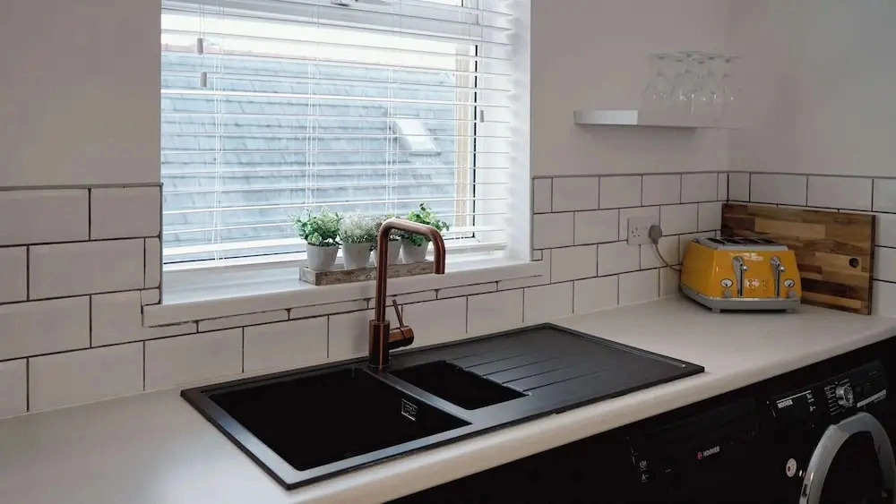 Ivydene - 3 Bedroom House -tenby