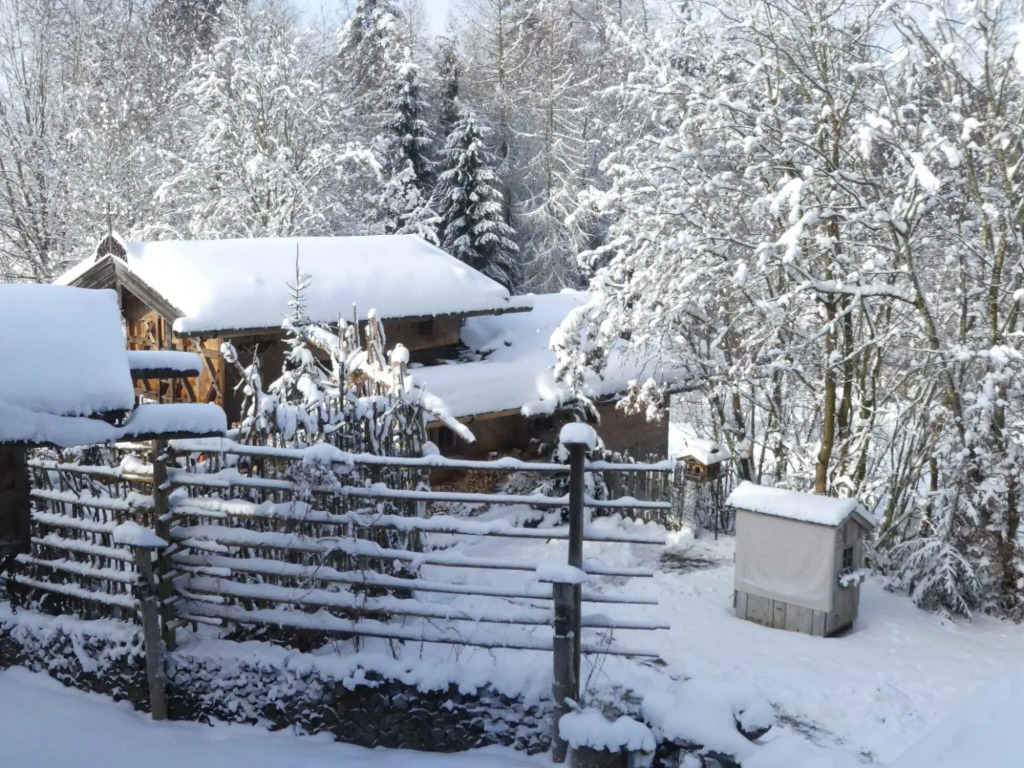 Eco-friendly chalet near the lake in Asten