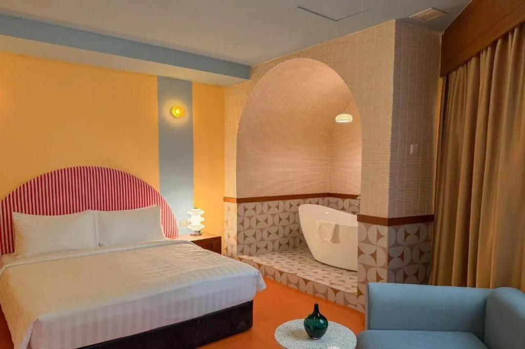 The Très Hotel